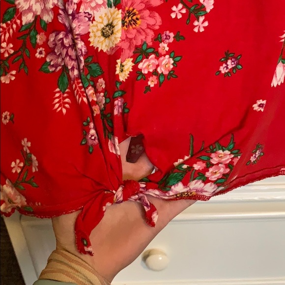 Divided H&M cropped tshirt - Picture 3 of 3